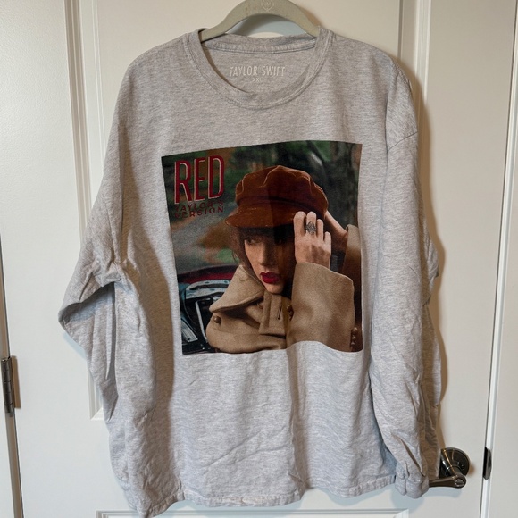 Red (Taylor's Version) Long Sleeve T Shirt - Gray XXL - Picture 1 of 5